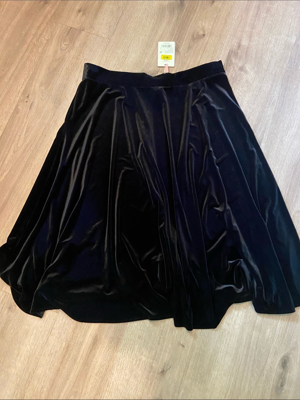 Alex Marie Black Velvet Skirt Size‎ 16 Flare Midi Regal Whimsigoth Ren Faire NWT